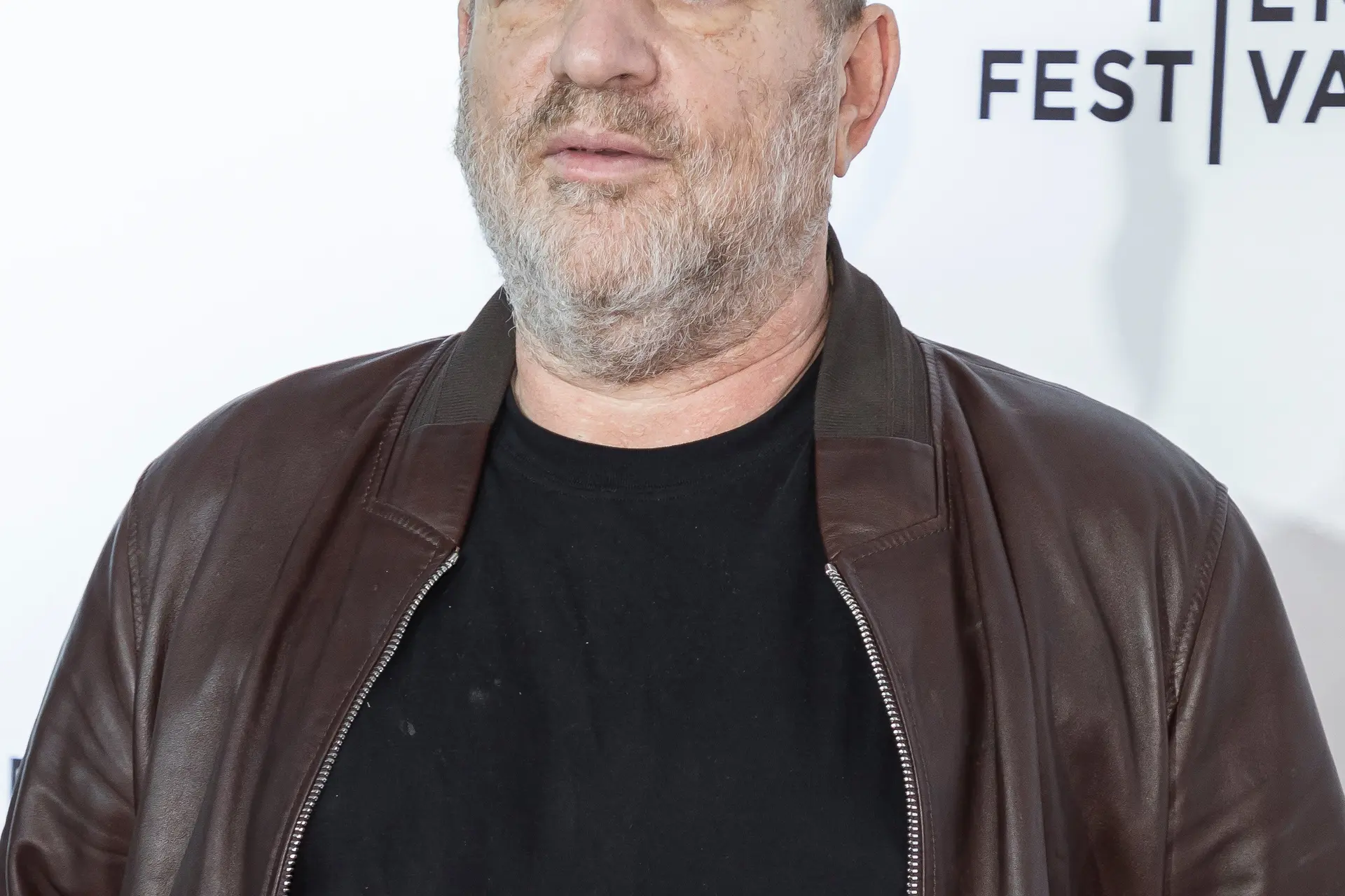 "Weinstein huurde spionnen in om vrouwen in de gaten te houden"