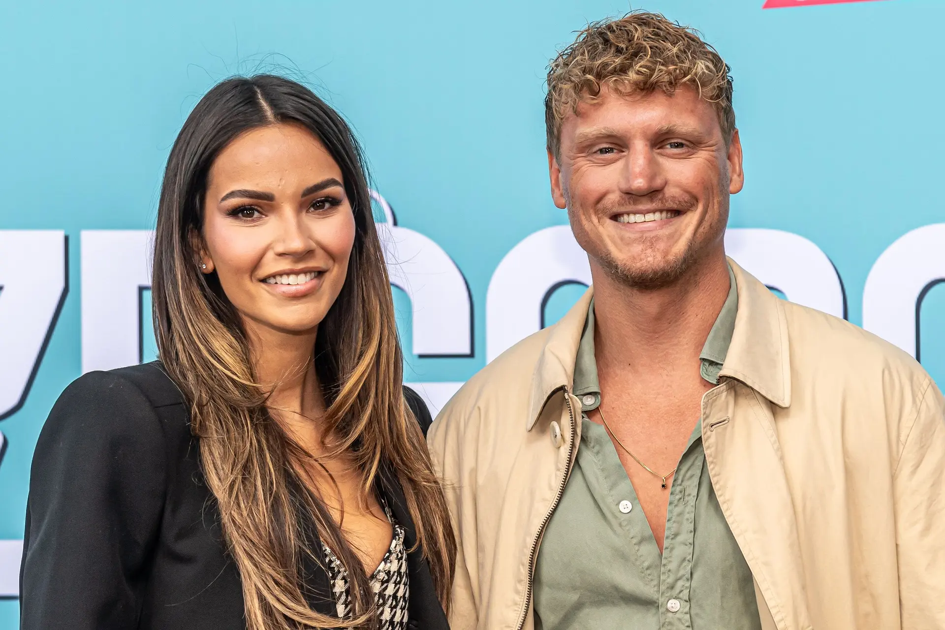 Nieuw keurmerk: Influencers moeten jaarlijkse cursus volgen om reclame te mogen maken (deze BN'ers hebben certificaat al gehaald)