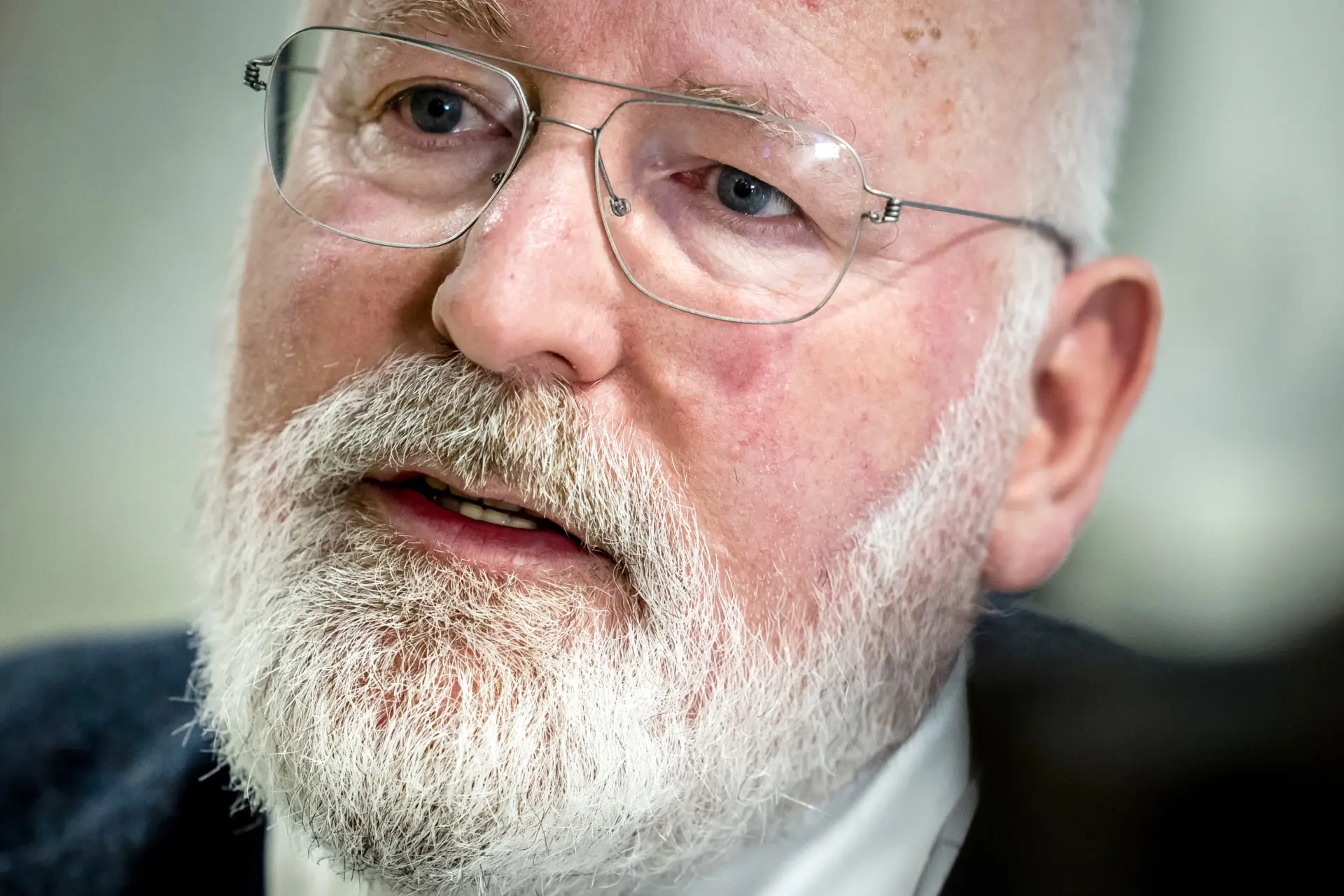 Timmermans: 'Die vier kunnen Nederland niet eindeloos aan 't lijntje houden'
