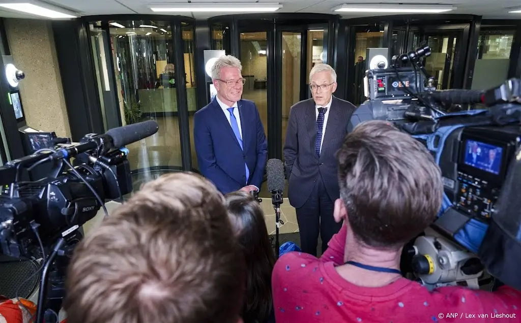 Informateurs: 15 mei duidelijk of er een rechts kabinet komt