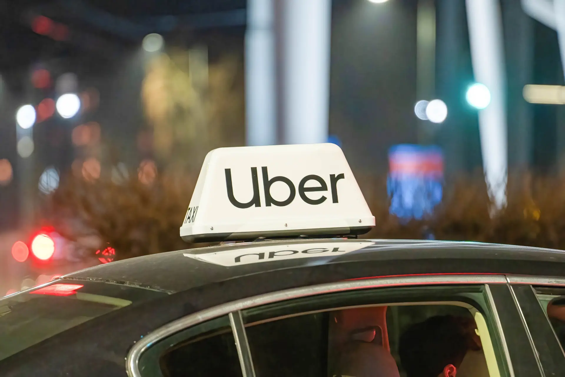 Uber gaat gesprekken opnemen tijdens taxiritten