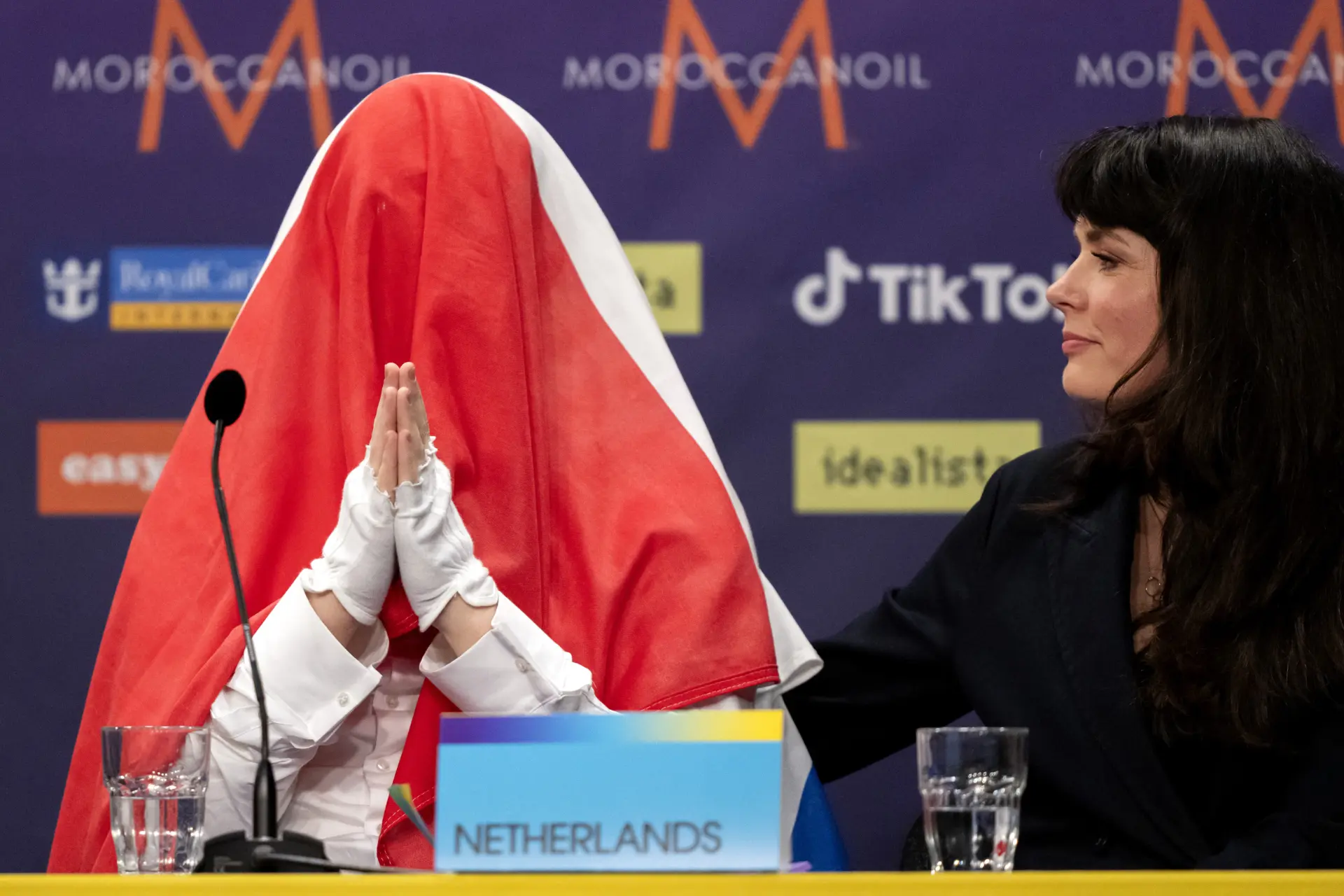 Joost Klein geschorst,  niemand weet nog waarom