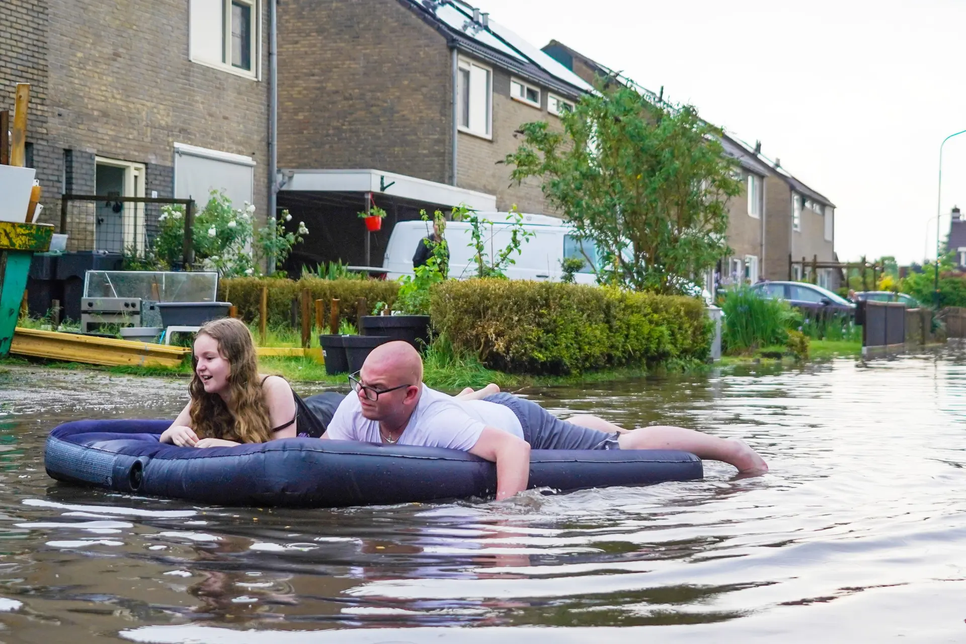 Ben je verzekerd als je kelder of woonkamer onderloopt met water?