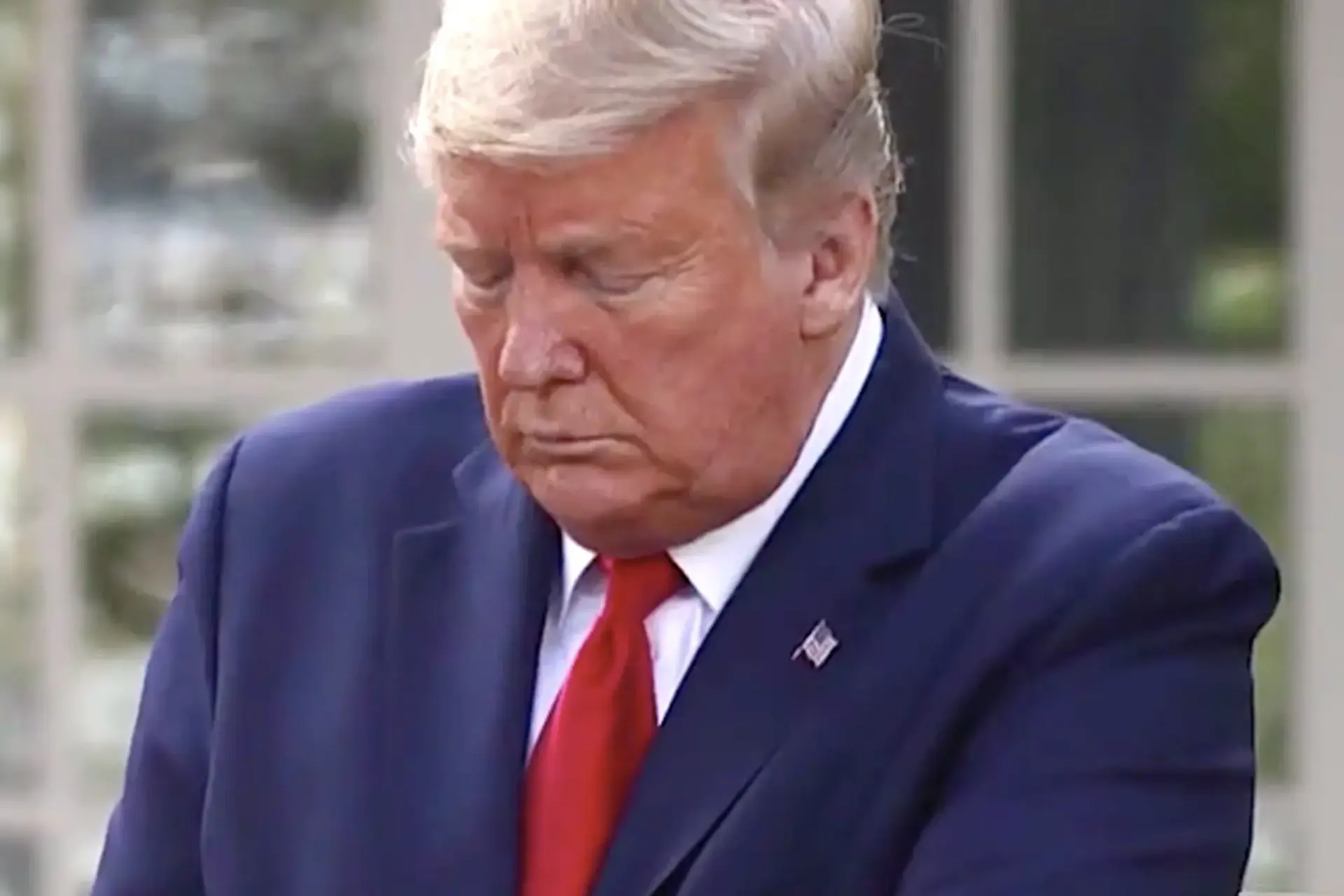 Dat Trump steeds in slaap valt in zijn rechtszaak kan hem duur komen te staan