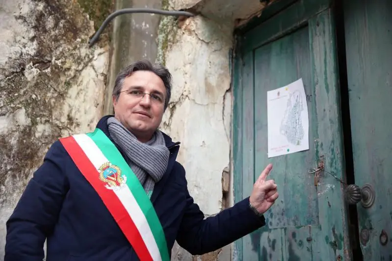 Koop nu een (vakantie)huis voor slechts drie euro in Sambuca di Sicilia