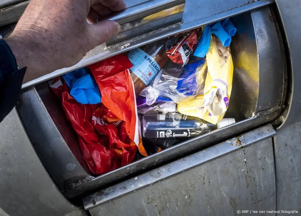 Recyclingindustrie raakt Nederlands hergebruikt plastic niet kwijt