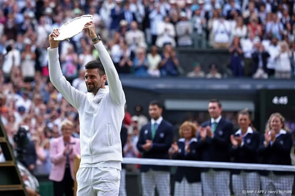 Djokovic denkt niet aan stoppen en wil terugkeren op Wimbledon
