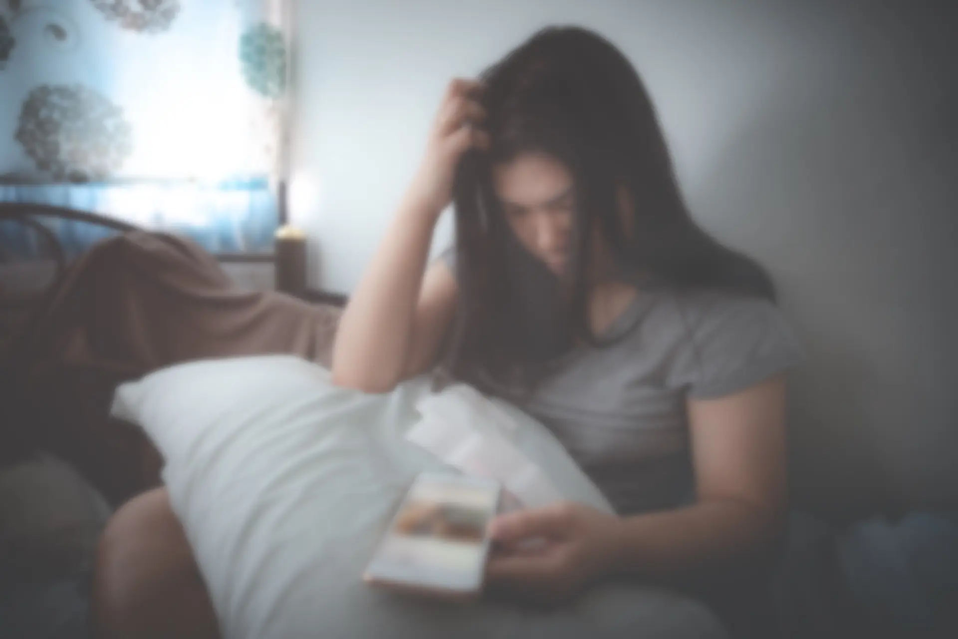 Wordt je 's nachts steeds wakker? Dit kunnen de oorzaken zijn
