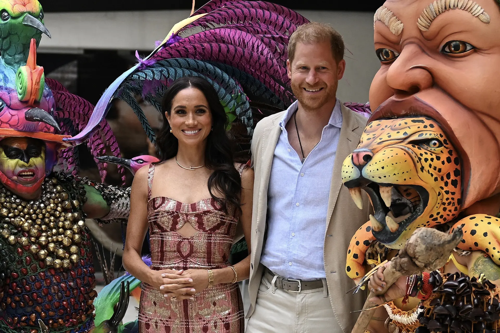 Samenleving volledig kapot door online leugens, zegt prins Harry