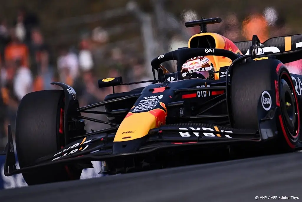 Verstappen ziet in Zandvoort dat hij 'beetje te langzaam is'
