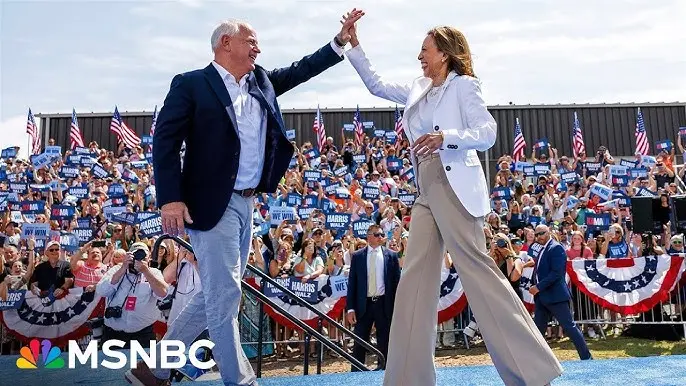 Trump liegt dat Kamala verzint dat er mensen komen op haar rally's