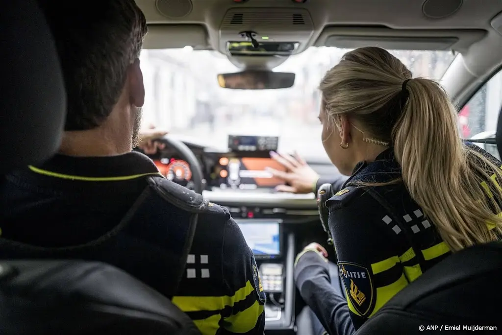 222 cobra's en siervuurwerk gevonden in woning Amsterdam