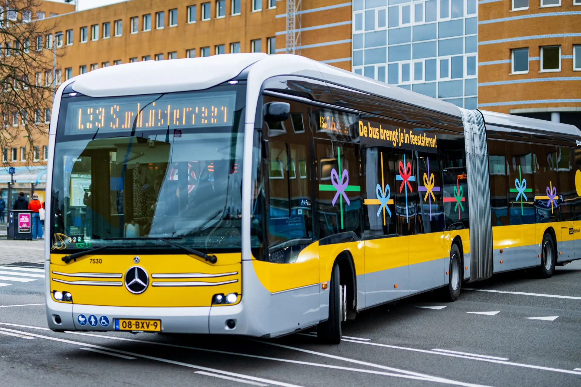 Dit is waarom je in de bus geen gordel om hoeft te doen (net als taxichauffeurs)
