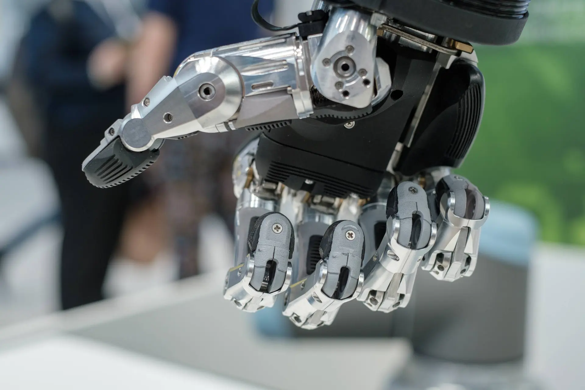 Waarom robots onze handen nog altijd niet kunnen evenaren