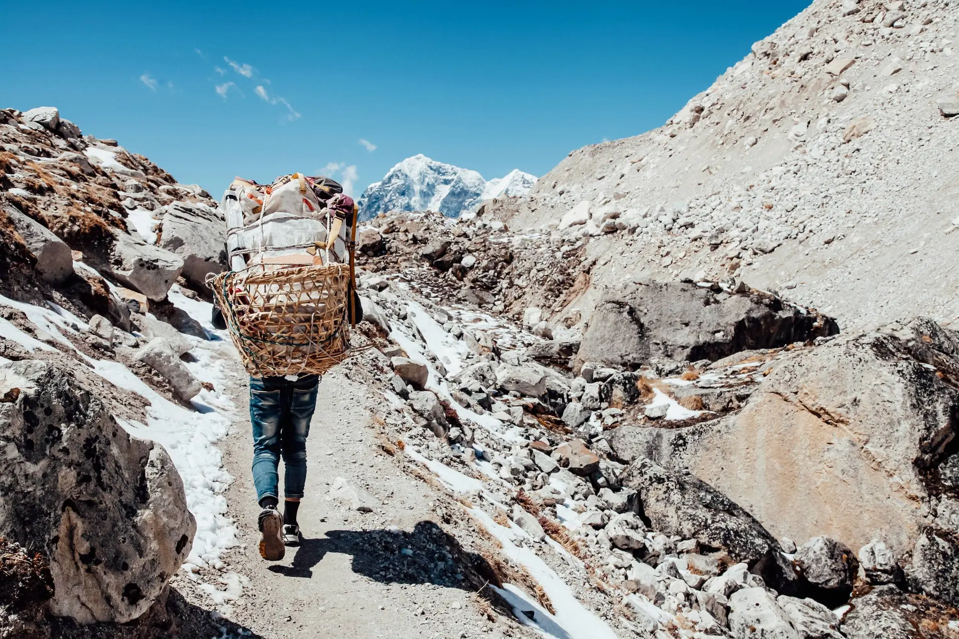 Van sherpa tot olympiër: De wetenschap achter het dragen van zware lasten
