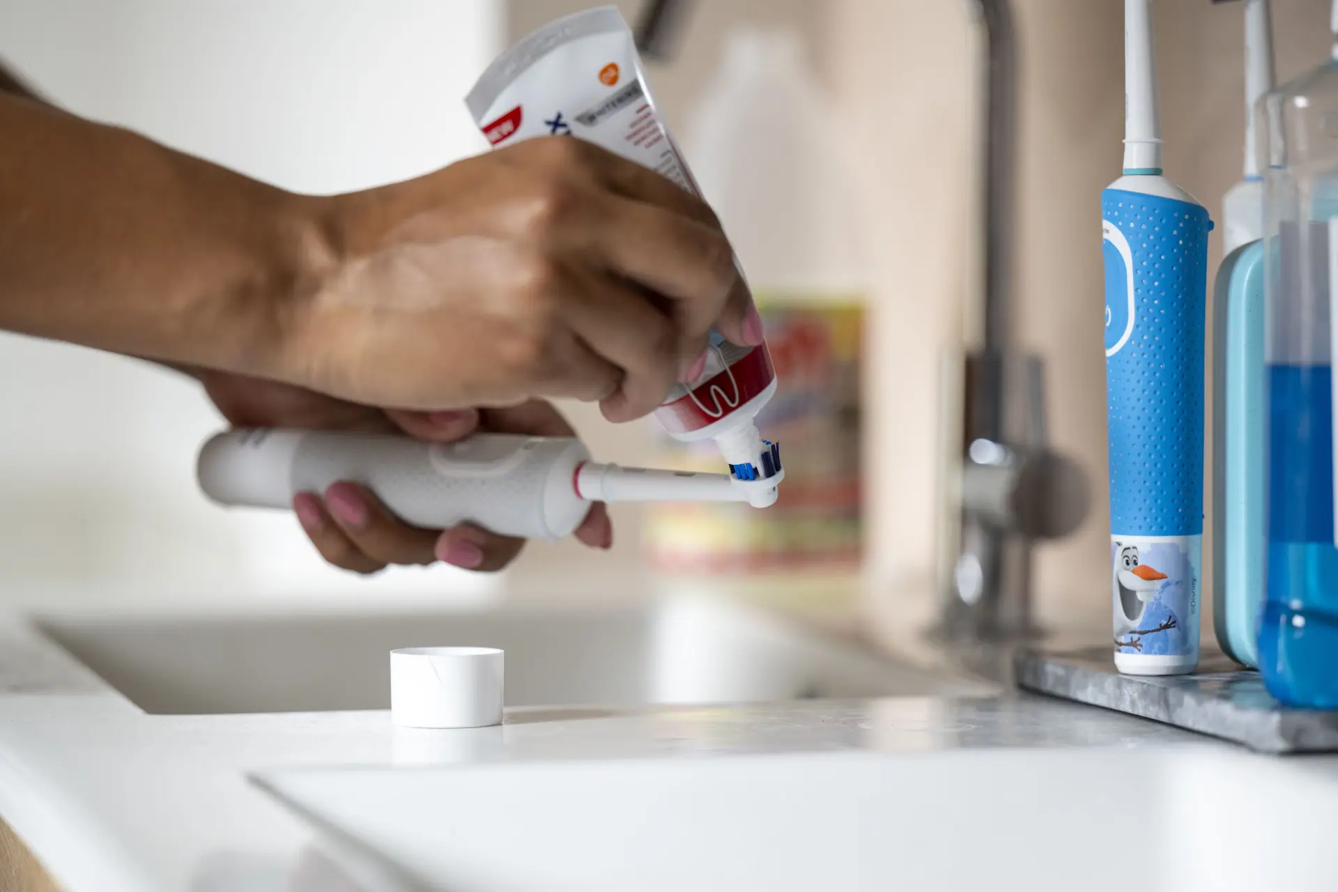 Action-opzetborstel (€0,31) verslaat peperdure Oral-B (€7,00): 'Niet te geloven'