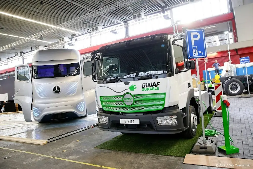 Vrachtwagenbedrijf GINAF Trucks maakt doorstart na faillissement