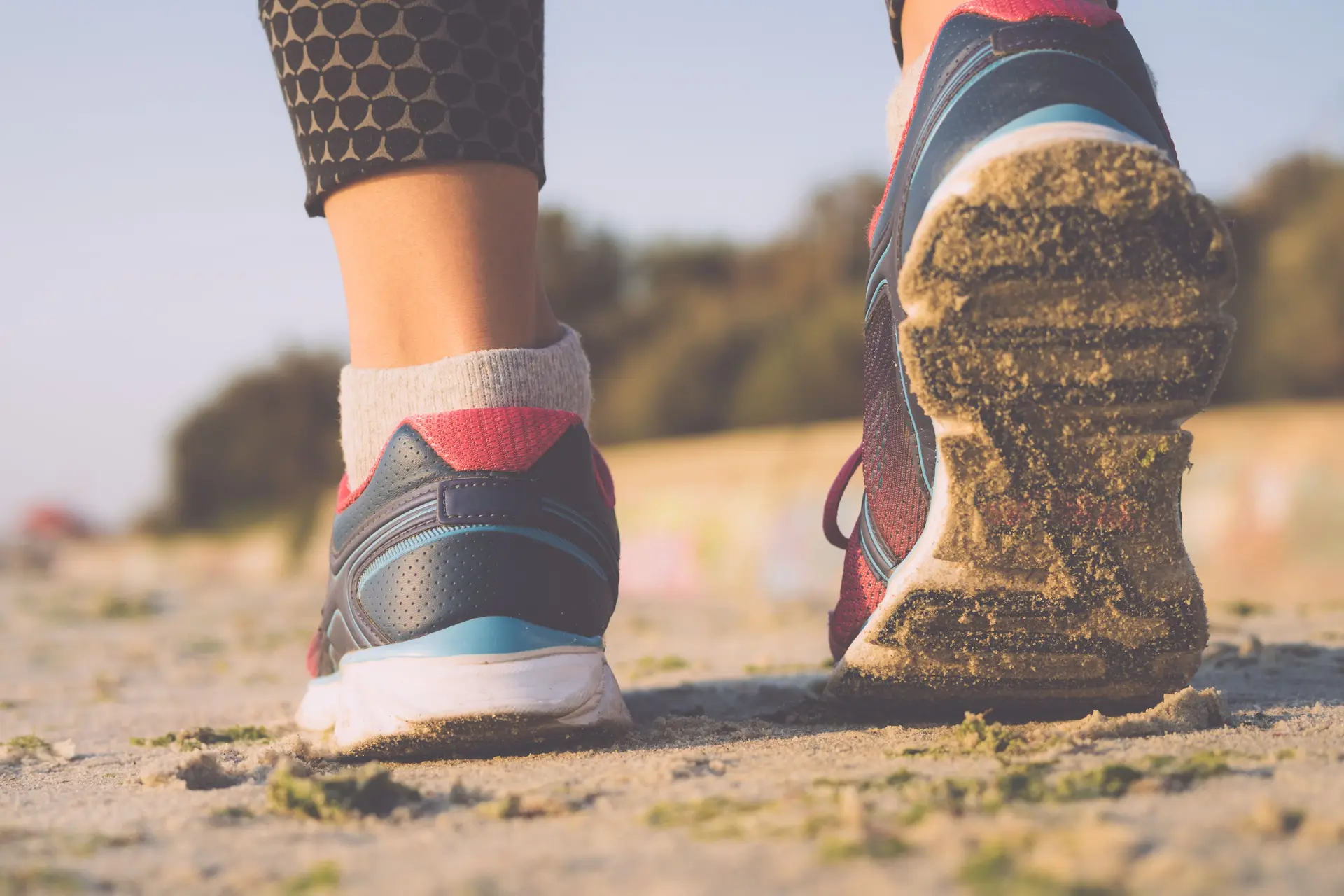 Wat is de 6-6-6 wandelchallenge en hoeveel calorieën verbrand je ermee?