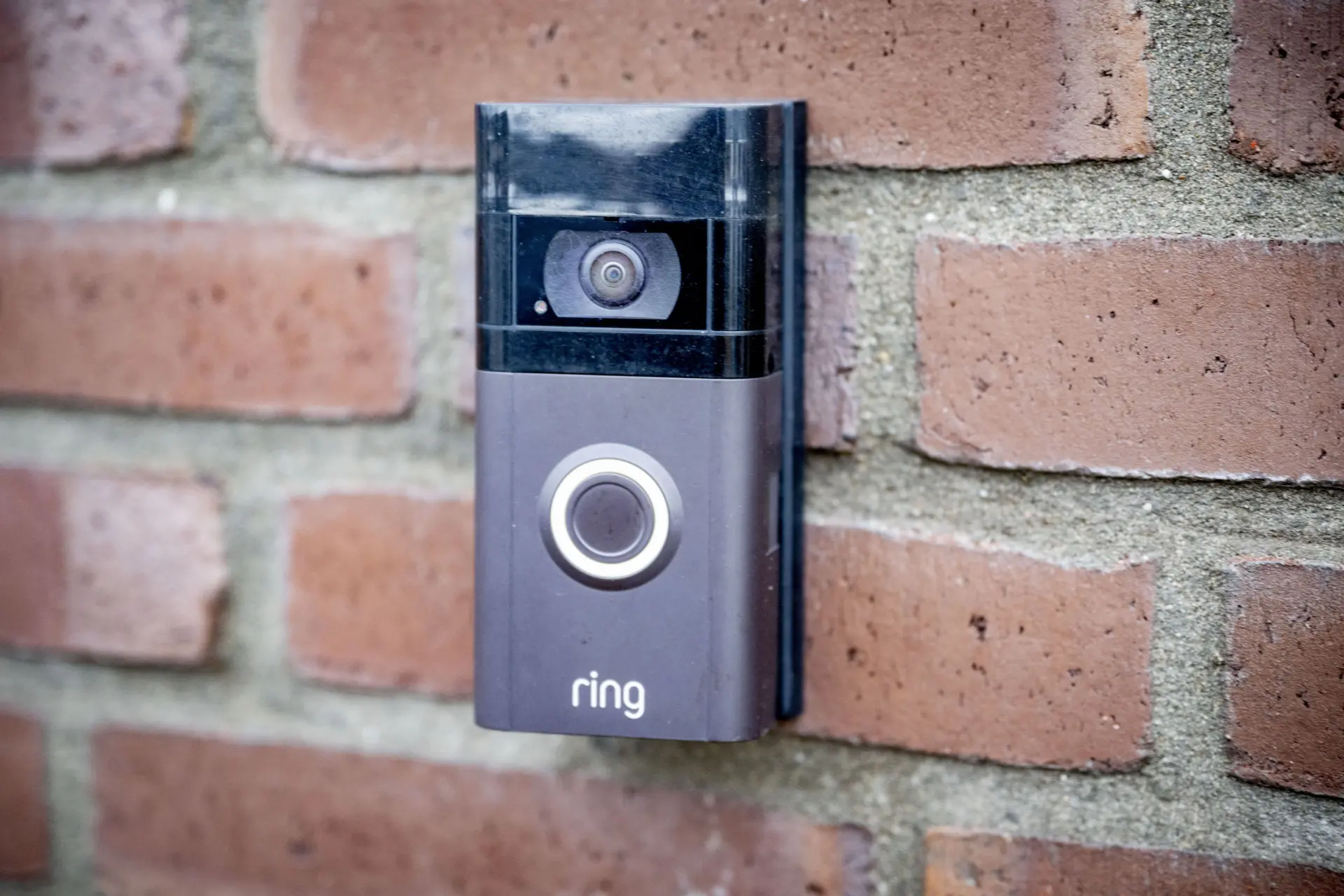 Krijg geen boete: dit zijn de regels voor een deurbel met camera