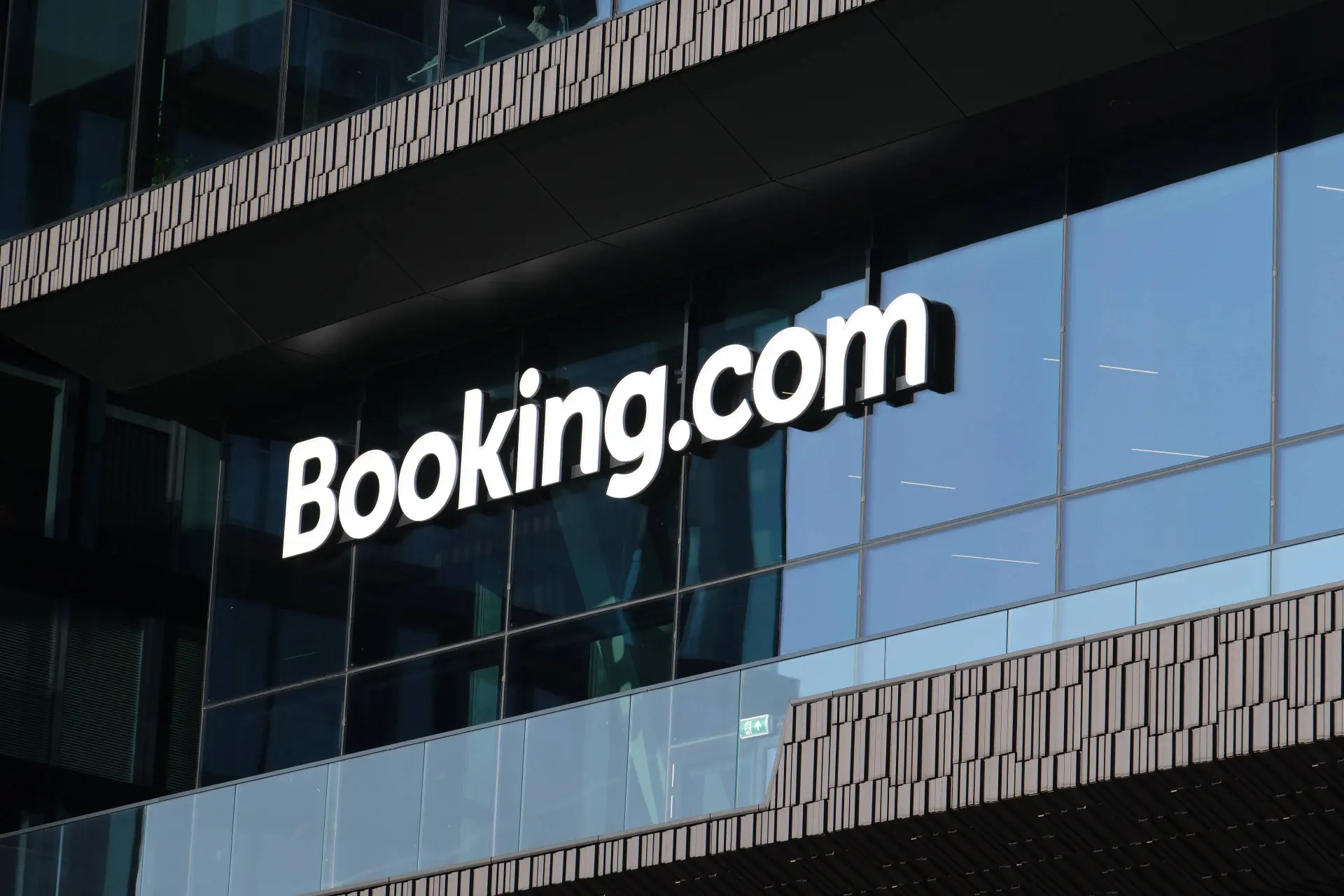 Pas op dat je niet wordt opgelicht bij Booking.com: schade gemiddeld meer dan 800 euro per persoon