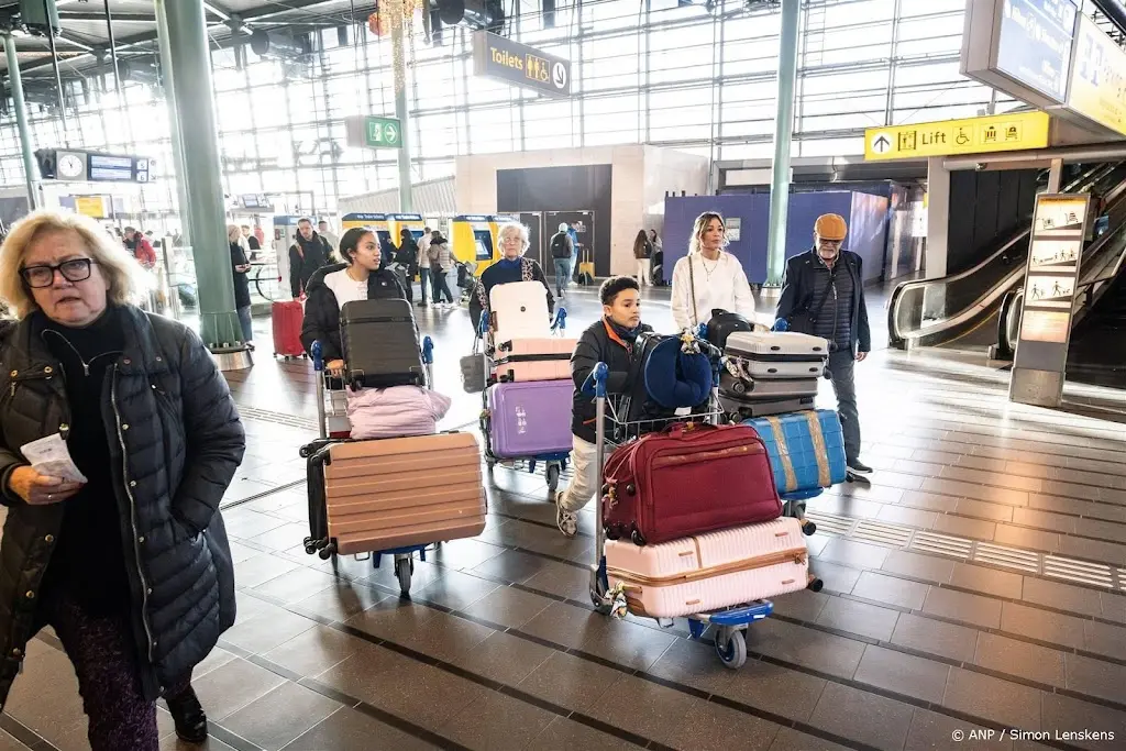 Meer luchtvaartpassagiers vorig jaar, maar minder dan voor corona
