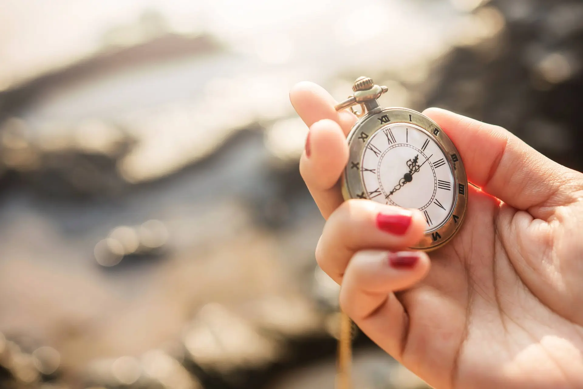 Kan de tijd echt achteruit lopen in de kwantumwereld?