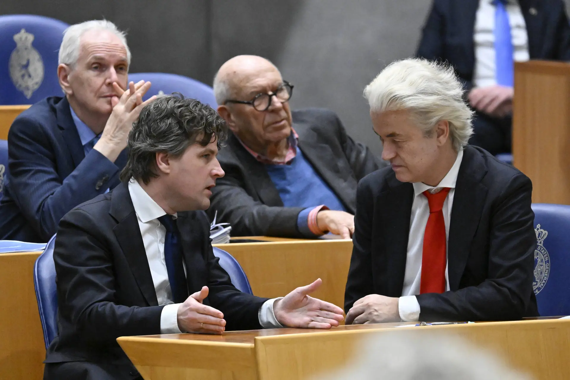 Bontenbal geeft Faber veeg uit de pan over 'chaotische wetsbehandeling': "Ik laat mij niet piepelen"