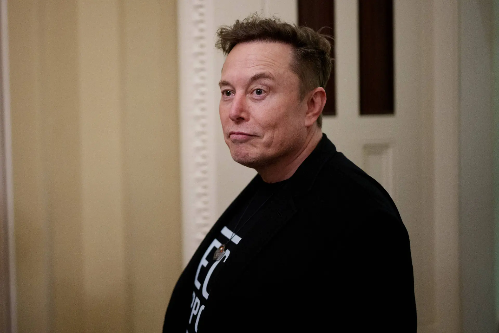 Musk biograaf is bang dat Elon gek aan het worden is: "hij kan ons allemaal in gevaar brengen"