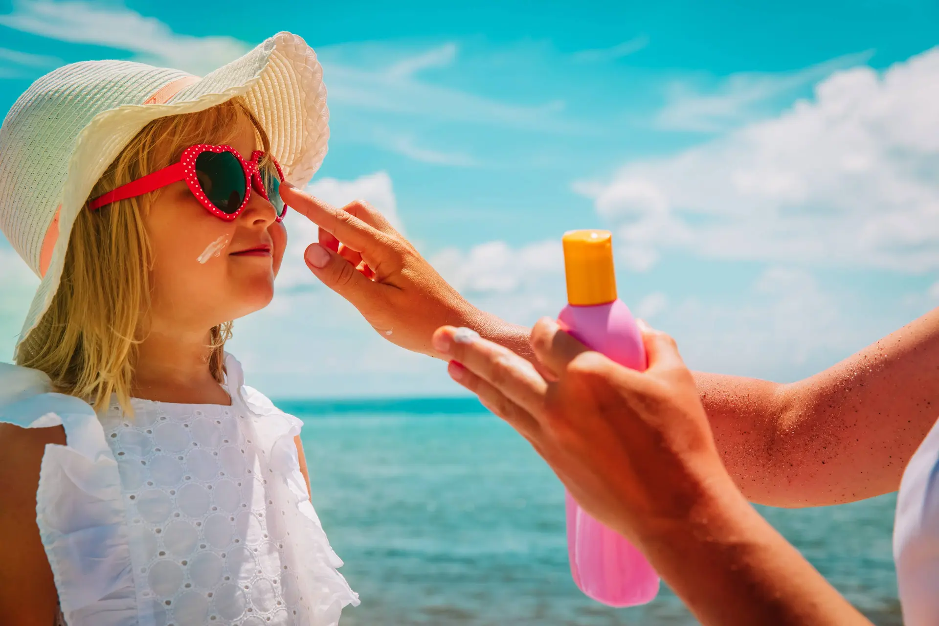 Waarom is zonnebrandcrème zo duur en is de duurste ook echt de beste?