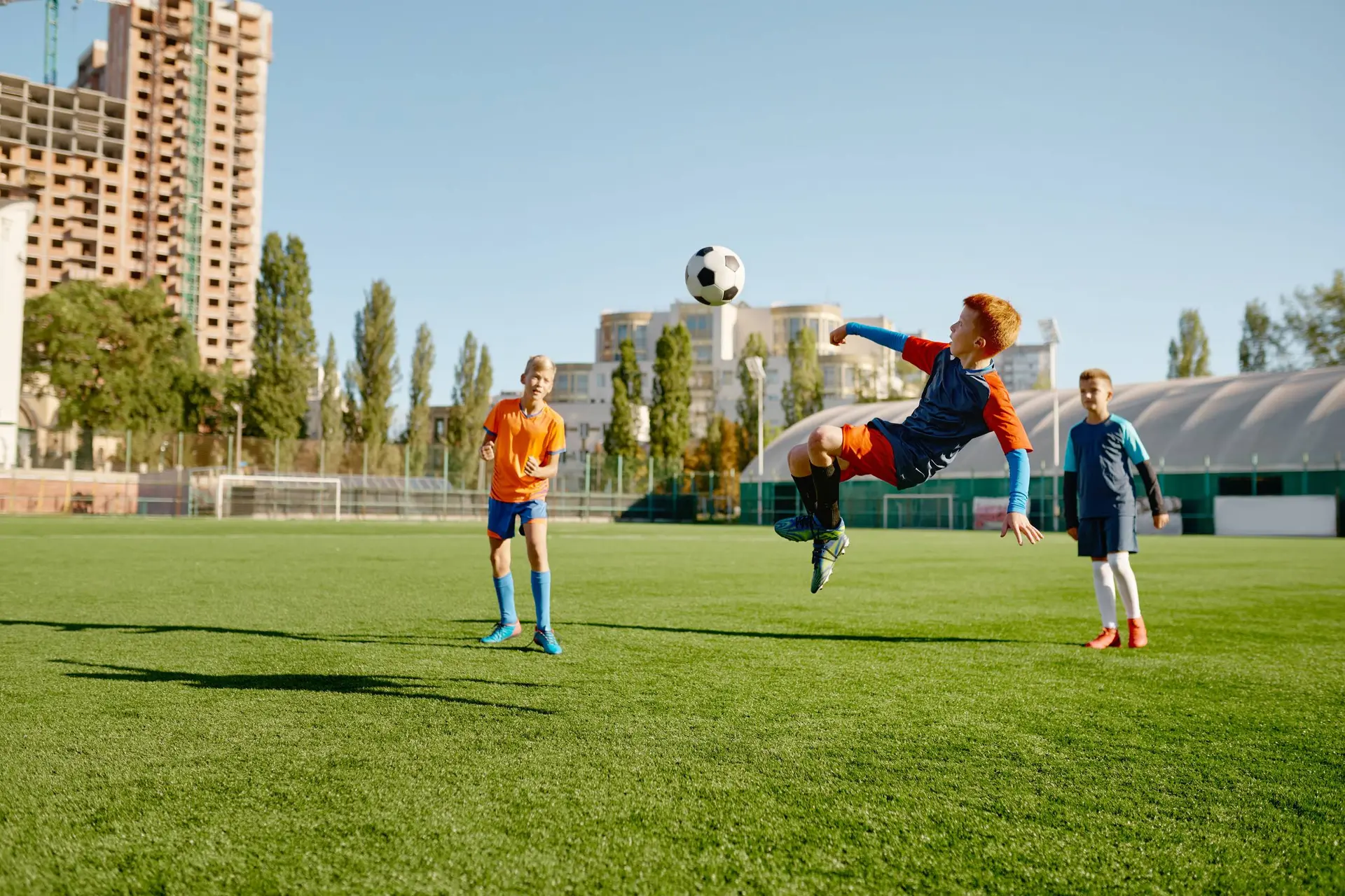 Sporten helpt tieners uit dipje te blijven, blijkt uit langlopend onderzoek