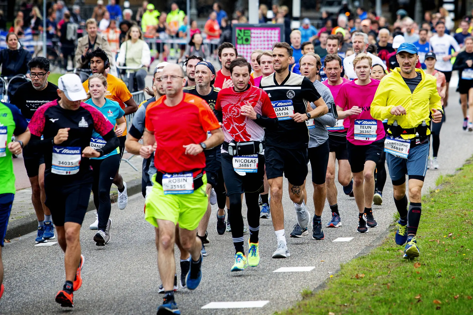 Waarom hitte zo gevaarlijk is voor recreatieve sporters en hoe je problemen voorkomt: “Je merkt het vaak pas als het te laat is”