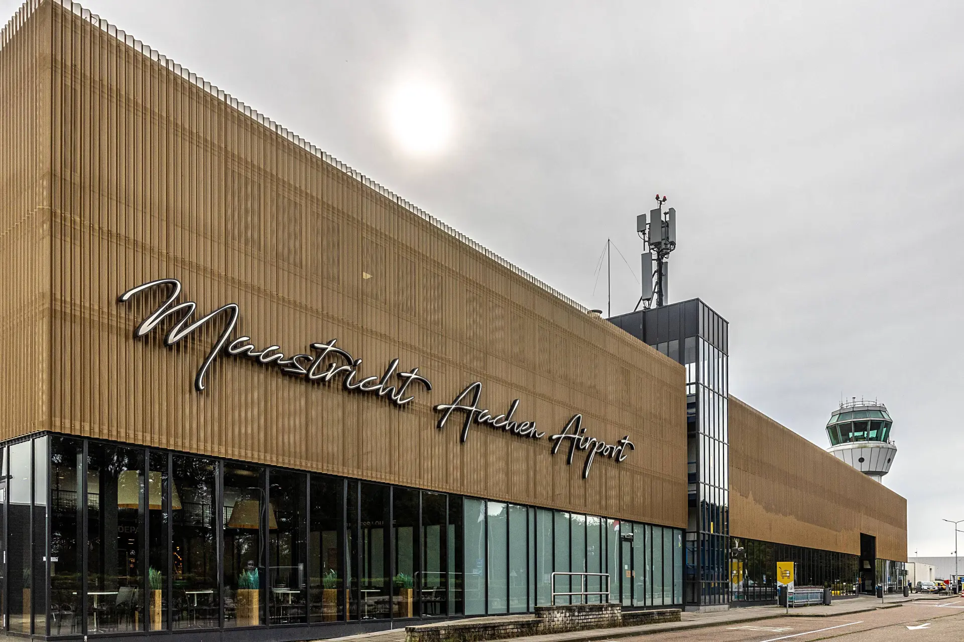 Ryanair doet Maastricht Airport in de ban: 'Een van de duurste vliegvelden van Europa'