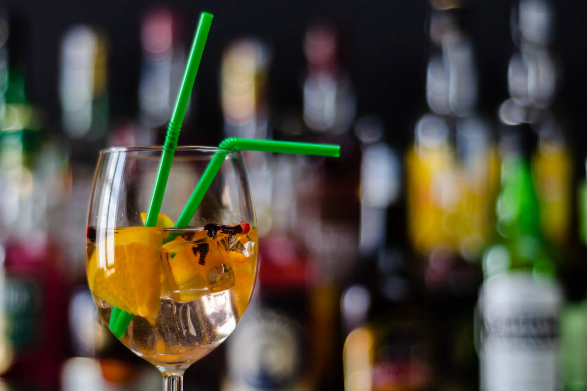 Deze slimme sensor spoort giftige alcohol op met een simpele ademtest
