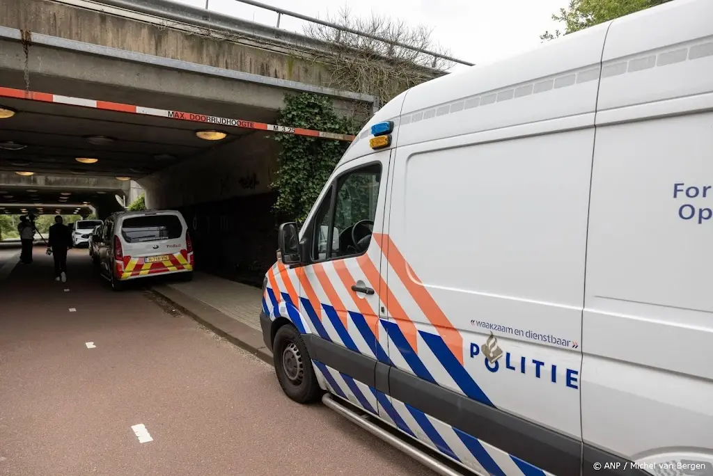 Explosie in trein bij Castricum, 1 gewonde, honderden geëvacueerd