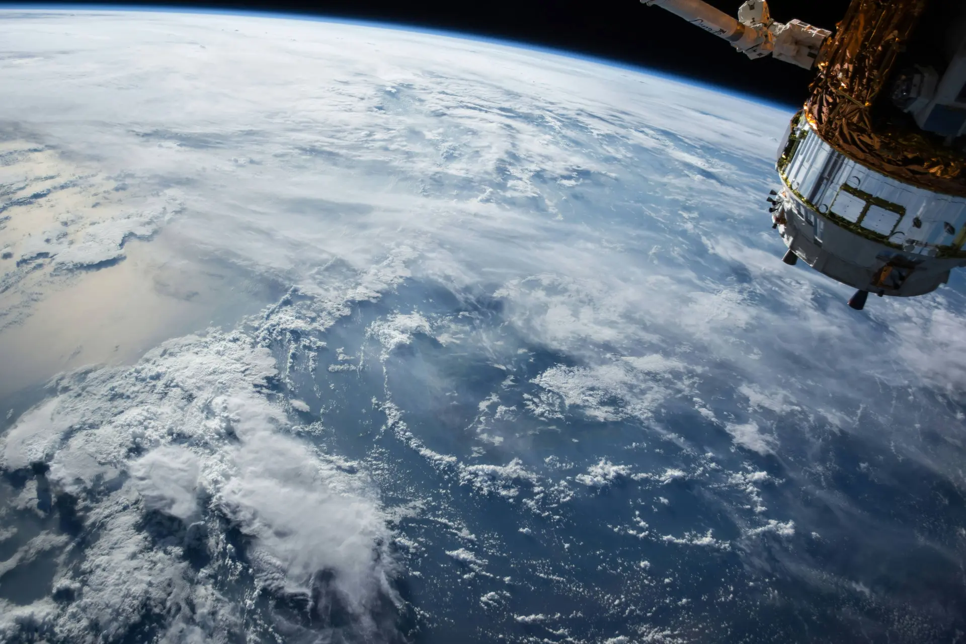 Satelliet vangt mysterieuze golfbeweging op die de aarde negen dagen aan een stuk deed trillen