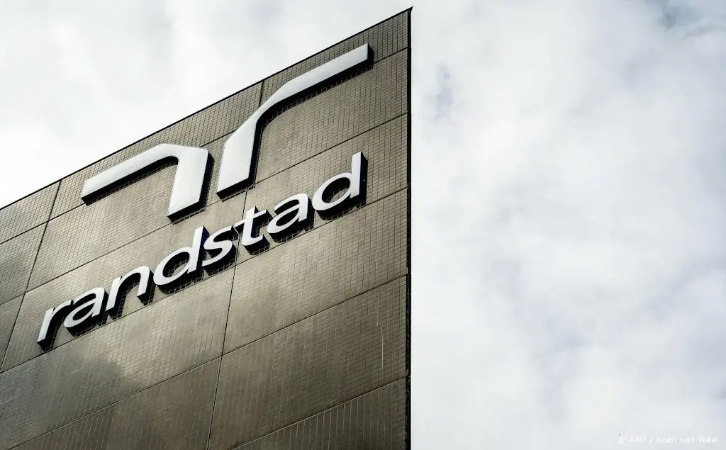 Randstad: krapte op de arbeidsmarkt neemt licht af