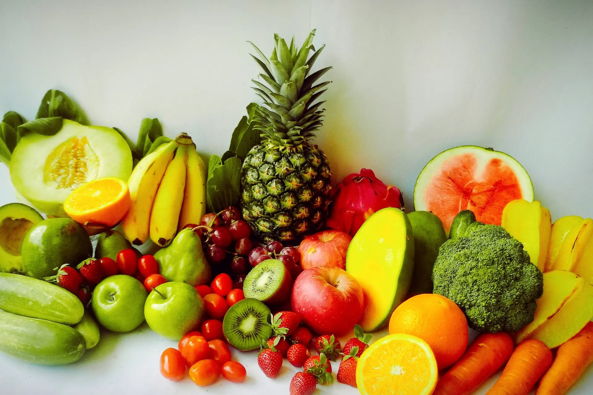 Zijn aardbeien en ander vers fruit schoon, of eten we stiekem een ‘gifcocktail’?