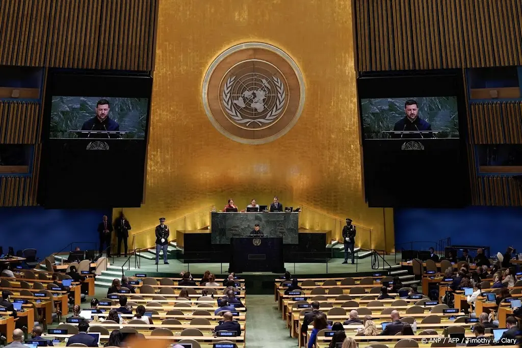 Zelensky dreigt met aanvallen op Kremlin als Poetin niet inbindt