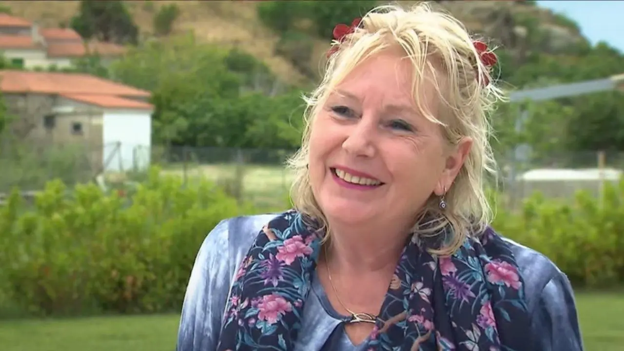 B&B Vol Liefde-Petra woest, schakelt Tim Hofman in na haatgolf: 'Het schaadt mij echt'