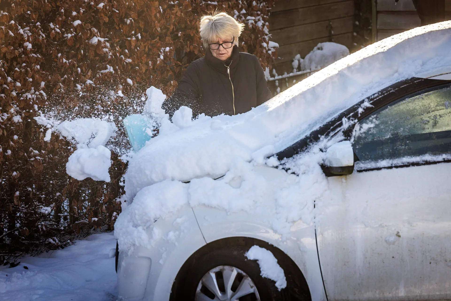 Dit ene knopje kan je redden als je vastzit in de sneeuw en andere rijtips
