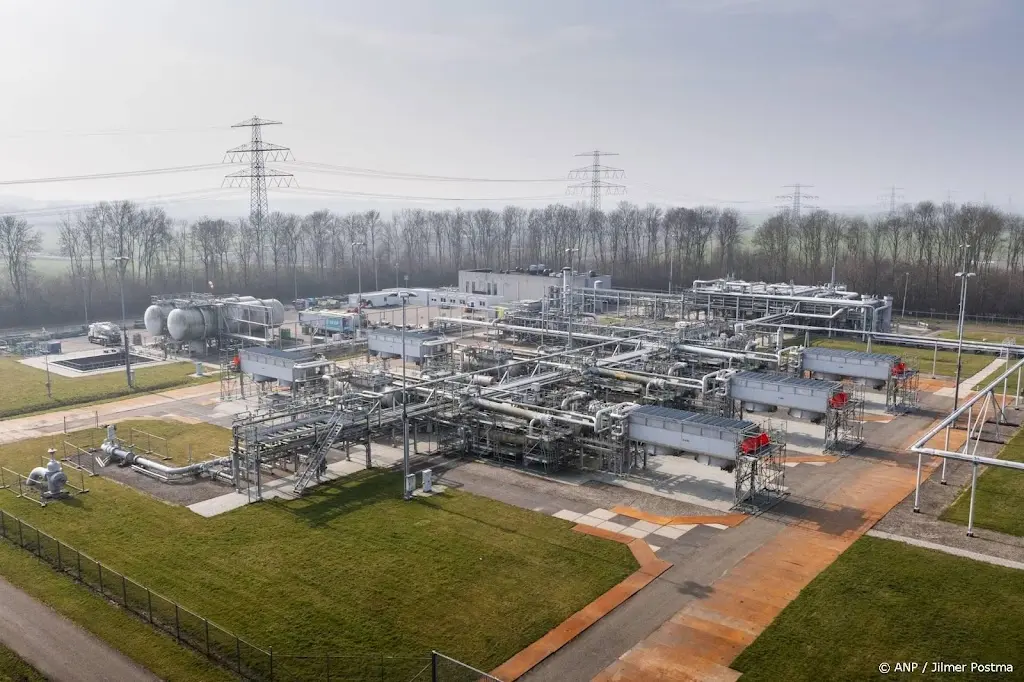 'Versnel energietransitie en hou Gronings gas als airbag'