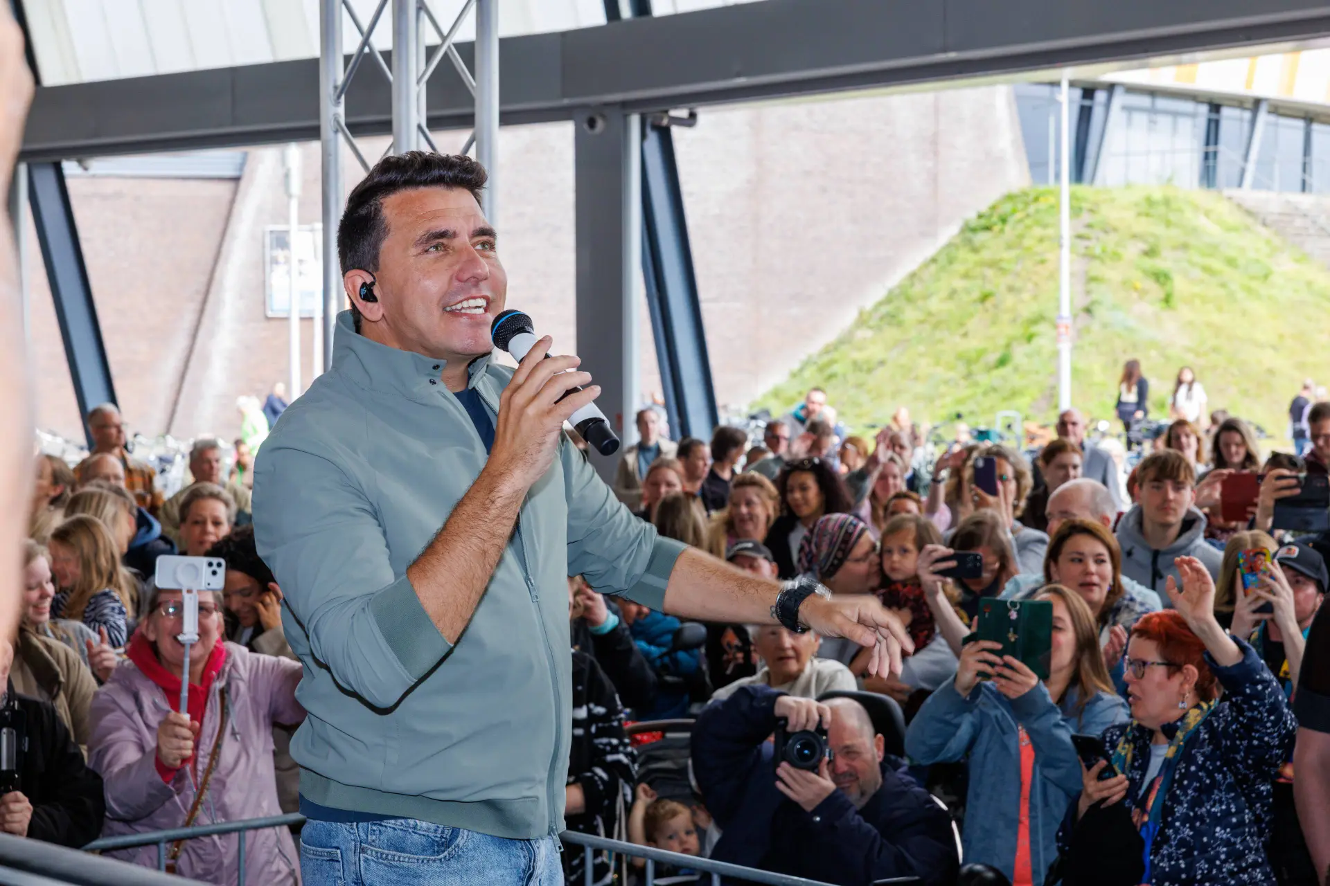 Jan Smit heeft allang een ander en plant een nieuw leven in Spanje