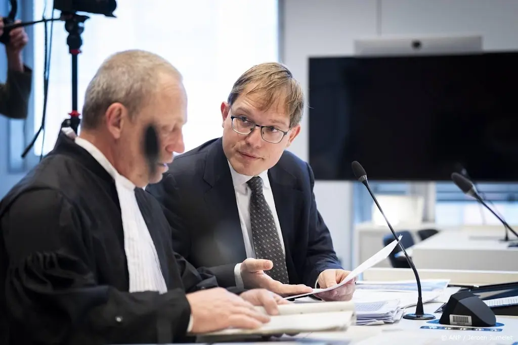 Hof legt FVD-Kamerlid 450 euro boete op voor nazi-tweet