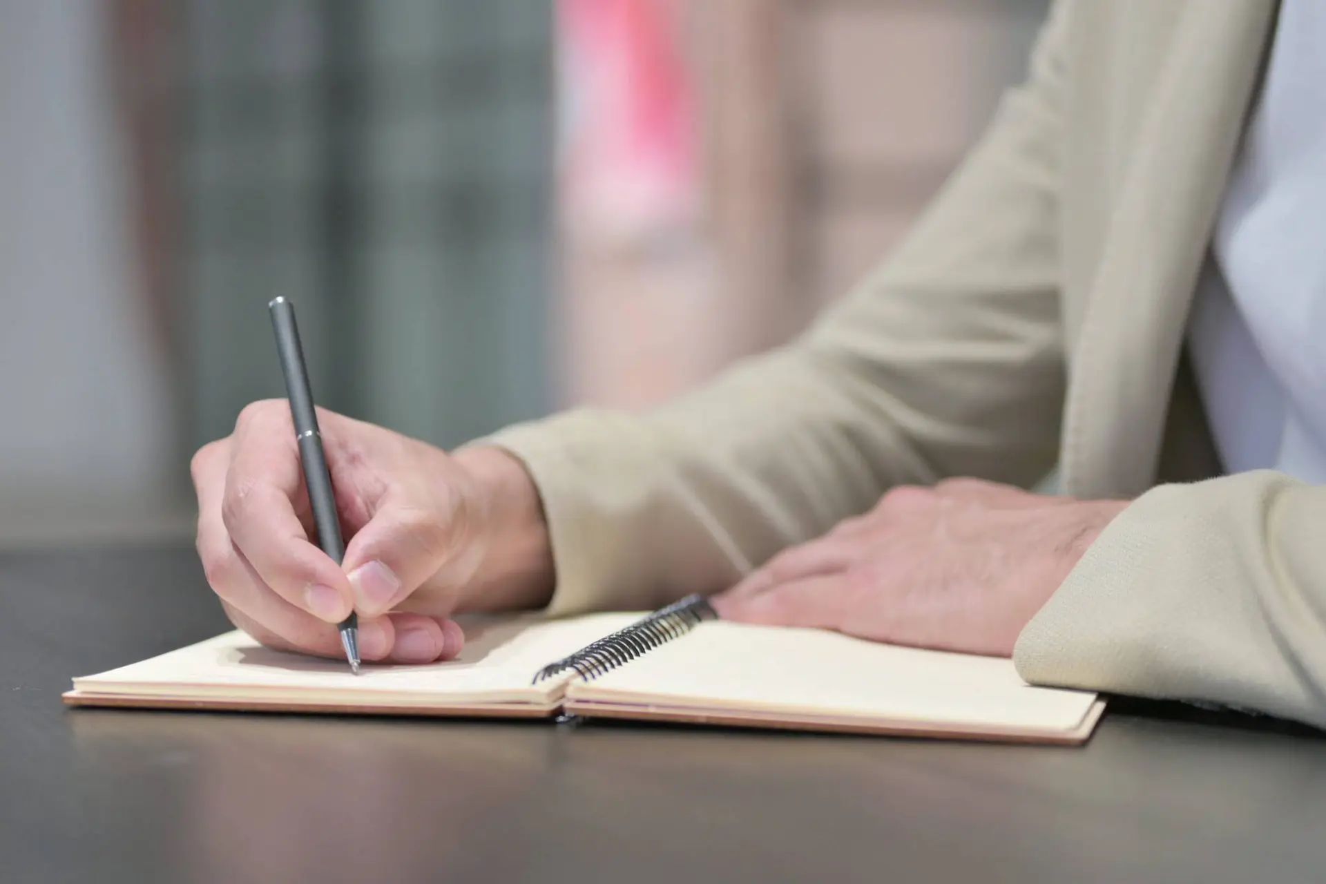 De manier waarop je schrijft, kan een eerste teken zijn van dementie