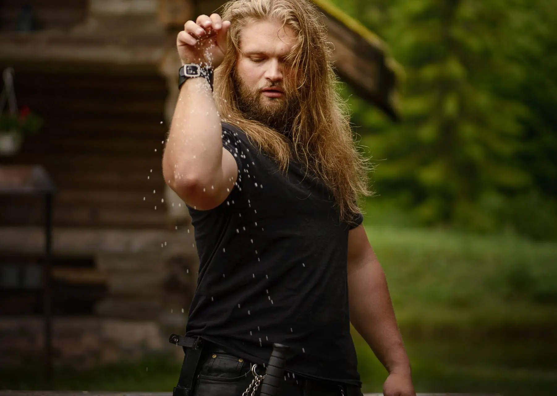 Barbecue 'cavemanstyle' is lekker, maar ontzettend dom