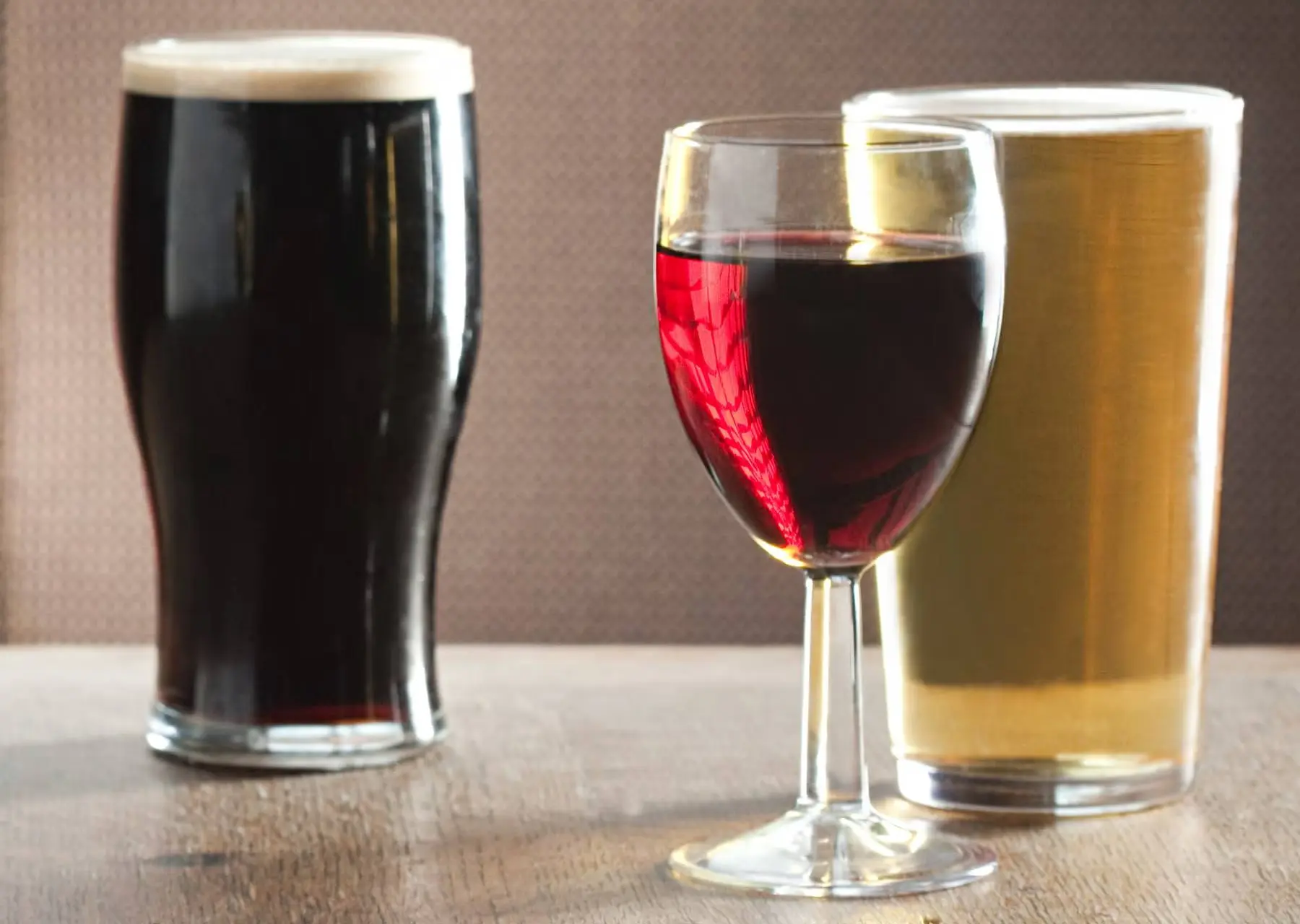 Bier of wijn? Dit is volgens deskundigen de gezondste keuze.