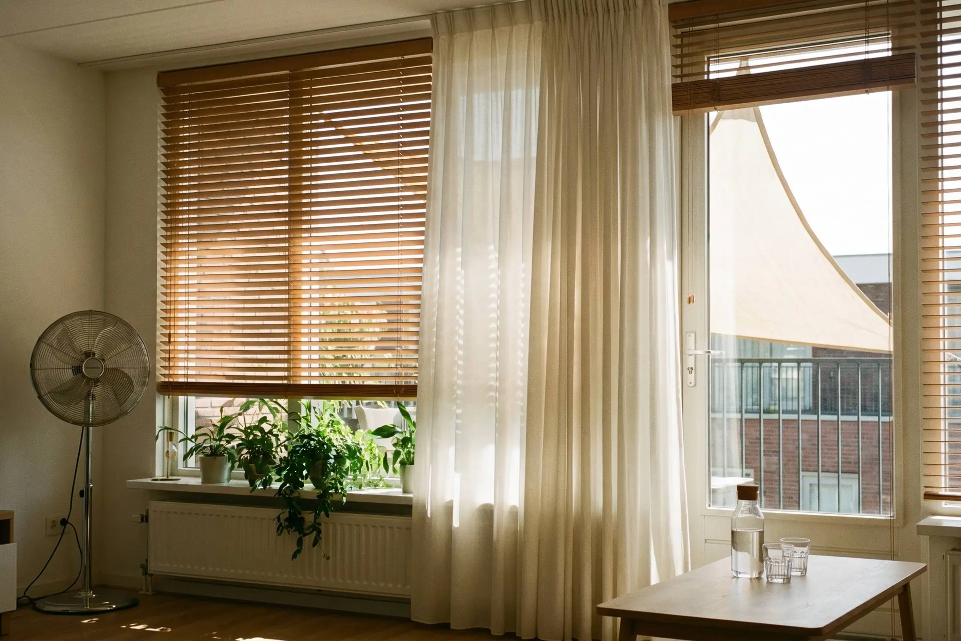 Hoe houd je je huis koel zonder airco?