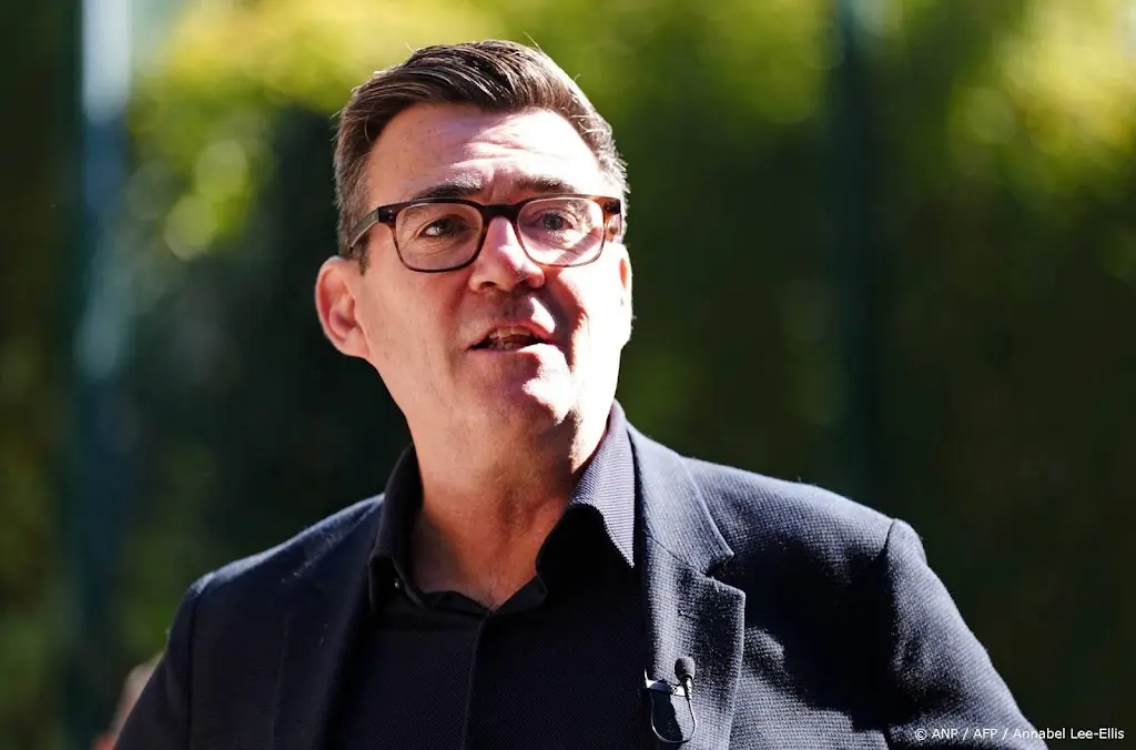 Britse premier Burnham noemt Infantino 'verkeerde man' voor FIFA