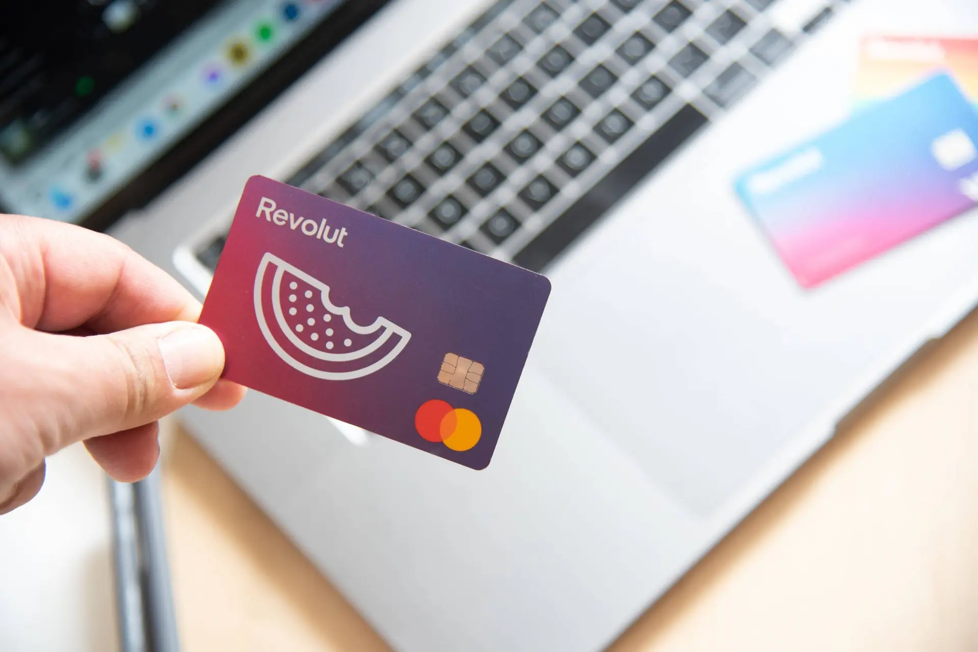 188978872_m