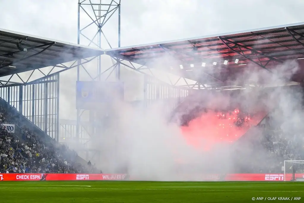 Burgemeester noemt stadionverboden Feyenoord een stap voorwaarts